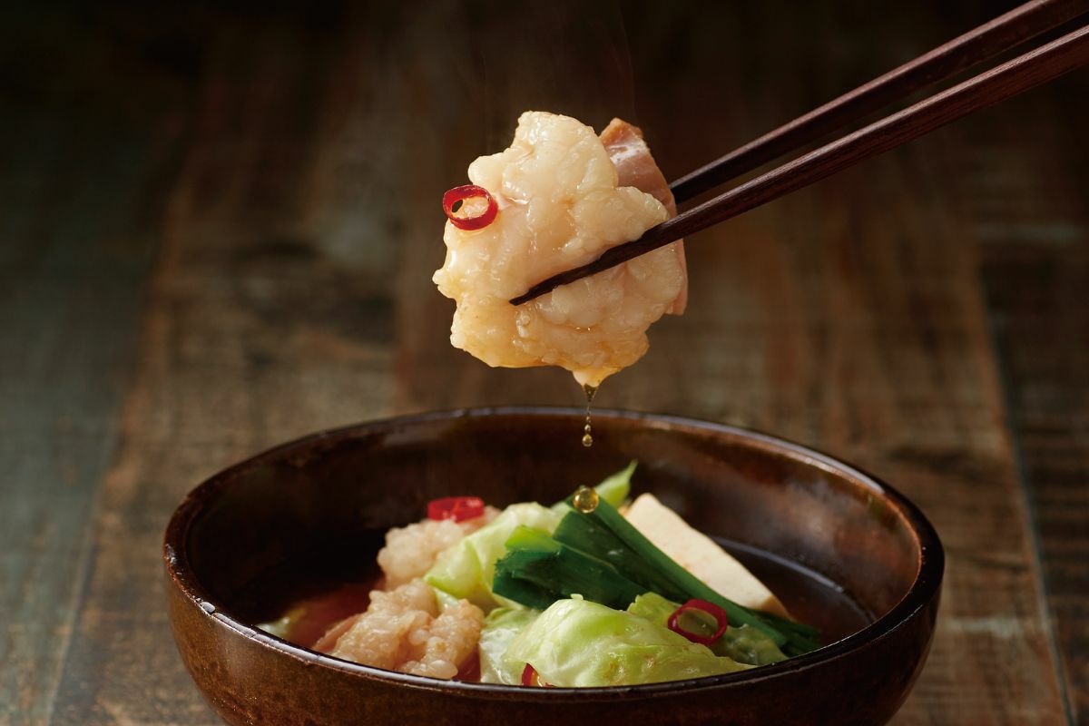 島本 希少黒毛和牛使用もつ鍋九州醤油味（2人前）3個セット